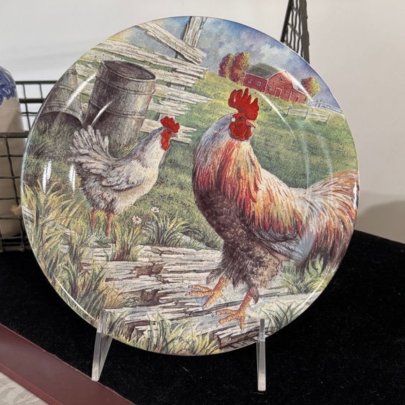 Charming decorative plate featuring a rooster design. - Picture 2 of 6